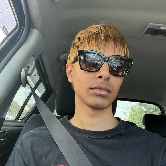 Saint Laurent Black Sunglasses - Picture 11 of 14